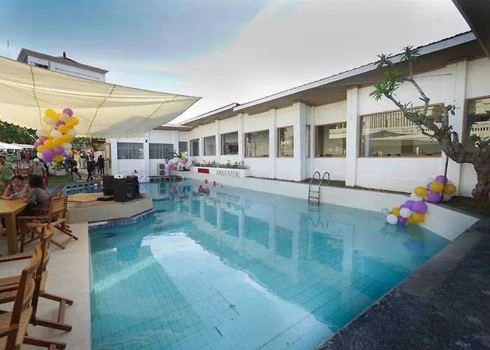 Villa Private Pool In Kuta