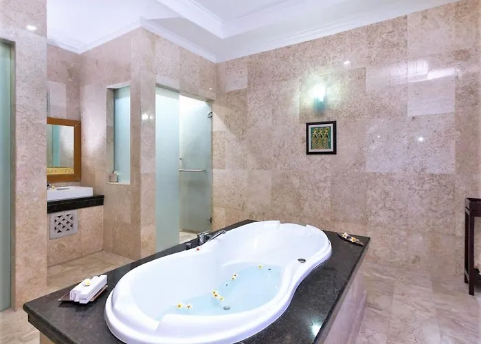 Private Pool In Kuta *
