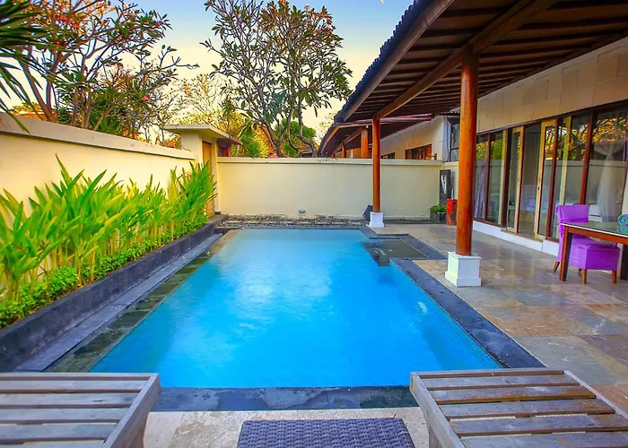 Villa Private Pool In Kuta